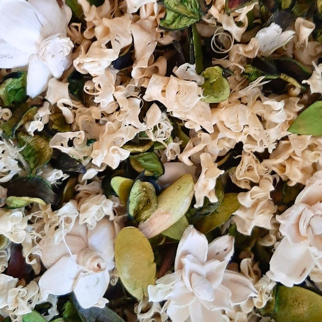 White Gardenia Botanical Potpourri
